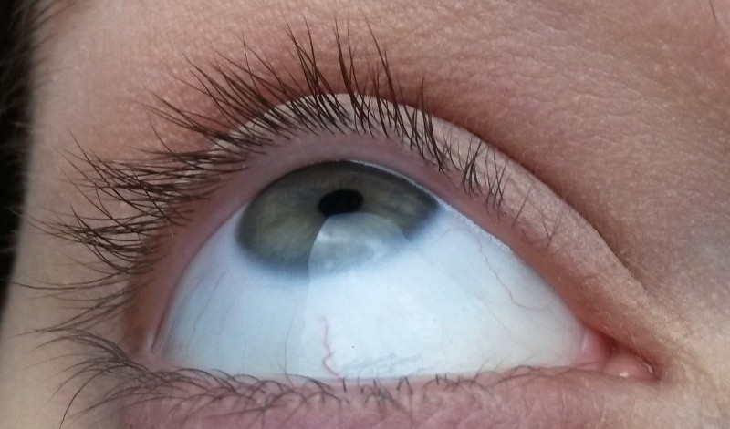 ClioMakeUp-recensione-essence-rock-n-doll-mascara-prima