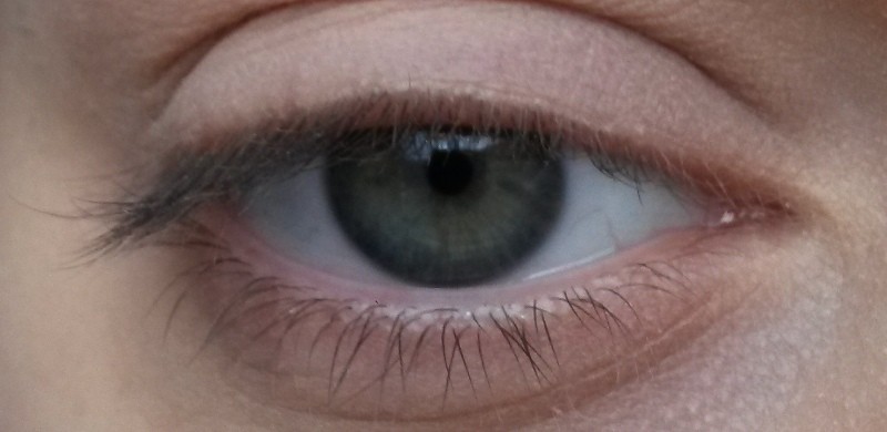 ClioMakeUp-recensione-essence-rock-n-doll-mascara-prima1