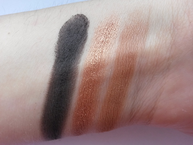 ClioMakeUp-recensione-zoeva-cocoa-blend-palette-swatch2