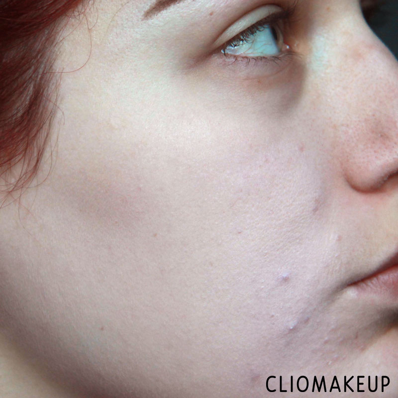 cliomakeup-recensione-fondotinta-camouflage-2-in-1-powder-e-make-up-essence-11
