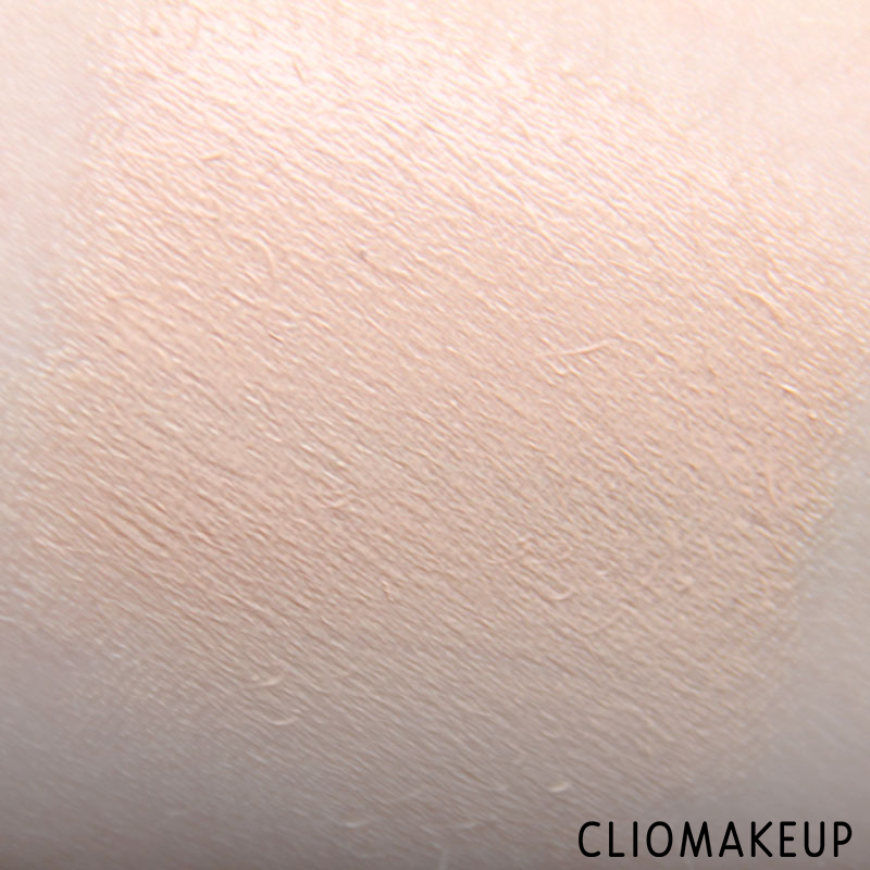 cliomakeup-recensione-correttore-gotcha-covered-concealer-nyx-7