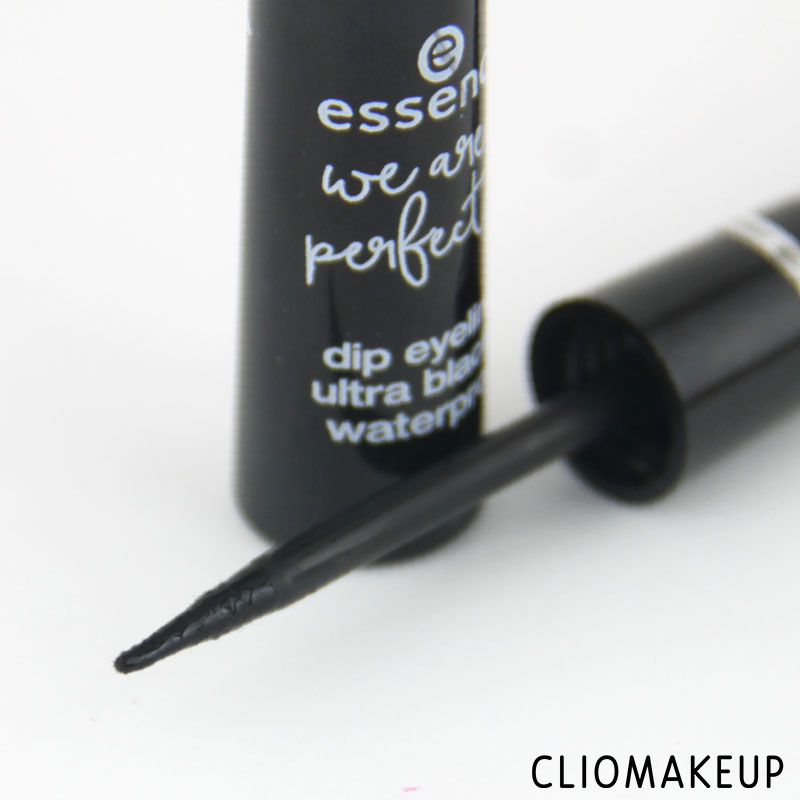 cliomakeup-recensione-we-are-perfect-waterproof-eyeliner-essence-4