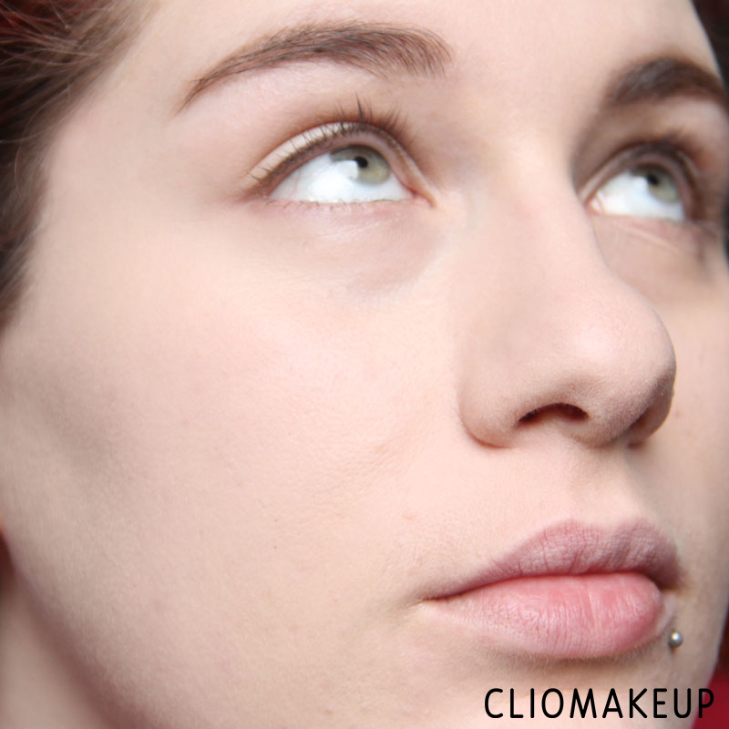 cliomakeup-recensione-fondotinta-total-control-nyx-15