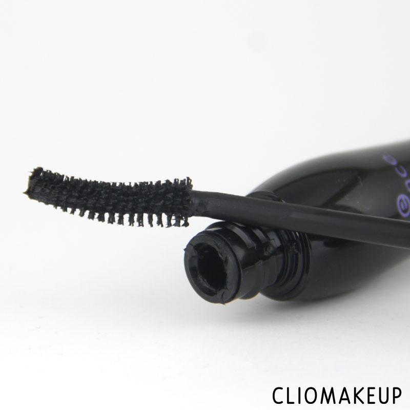 cliomakeup-recensione-lash-princess-sculpted-volume-mascara-essence-4