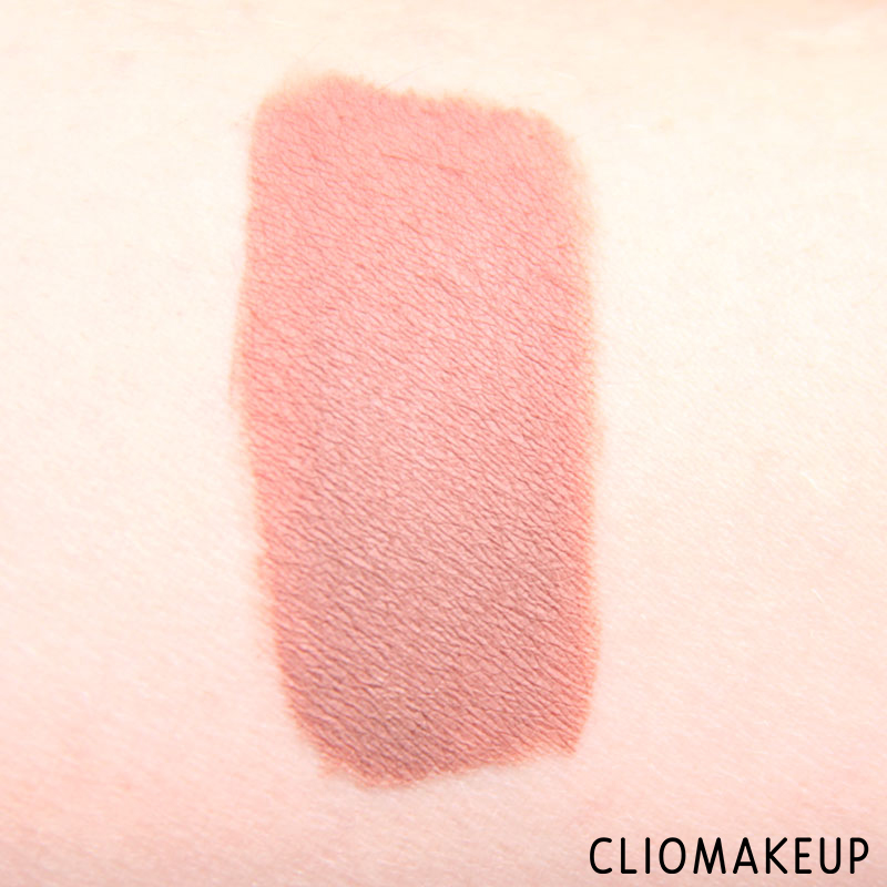 cliomakeup-recensione-rossetti-liquidi-less-is-better-kiko-5