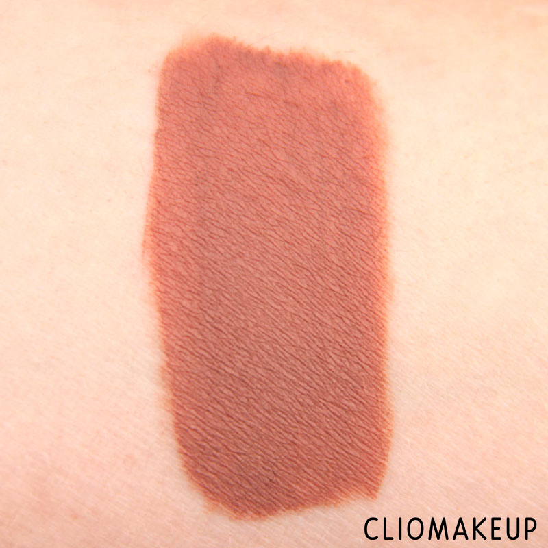 cliomakeup-recensione-rossetti-liquidi-less-is-better-kiko-6