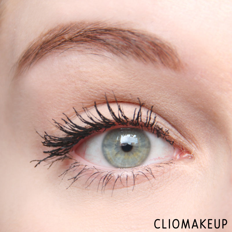 cliomakeup-recensione-mascara-miss-baby-roll-mega-volume-loreal-paris-11