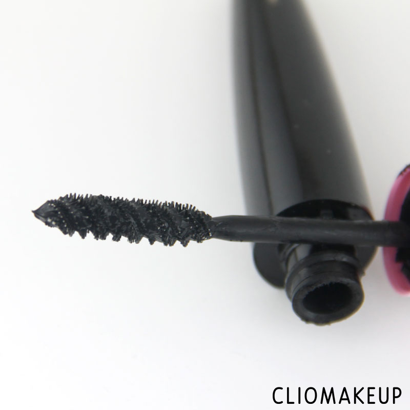 cliomakeup-recensione-mascara-miss-baby-roll-mega-volume-loreal-paris-4