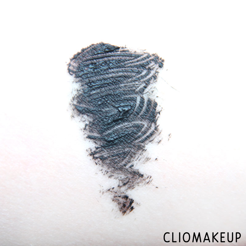 cliomakeup-recensione-mascara-miss-baby-roll-mega-volume-loreal-paris-5