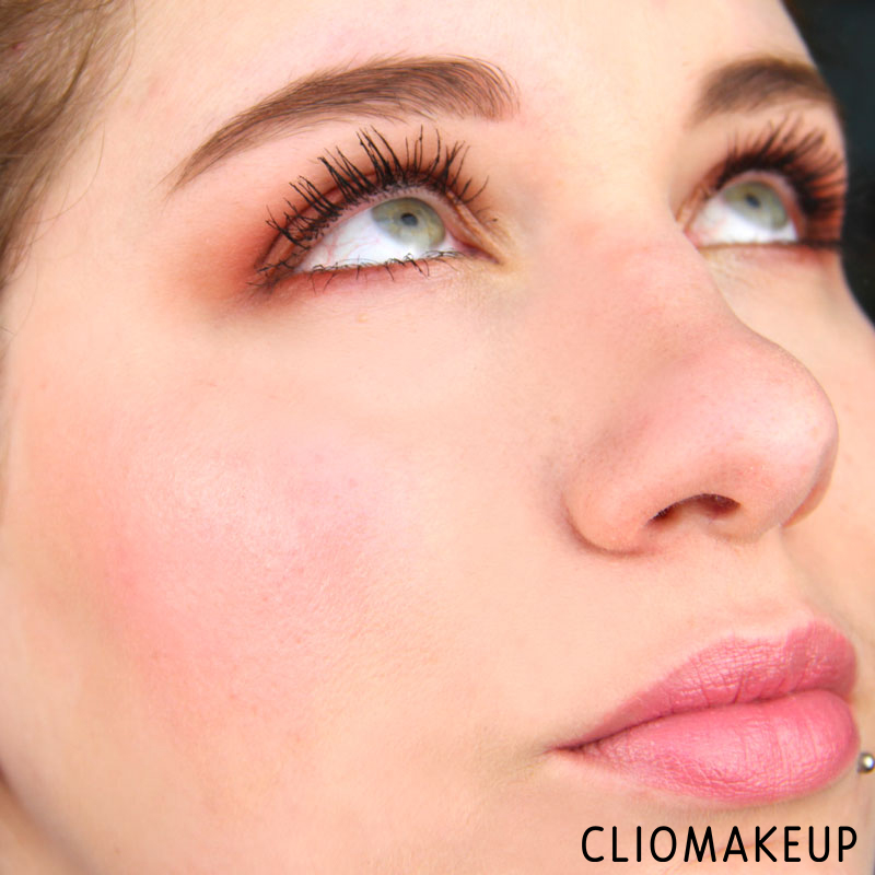 cliomakeup-recensione-tropic-heat-lips-and-cheeks-kiko-10