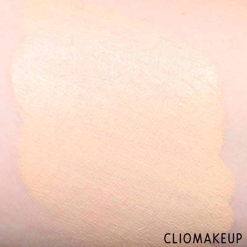 cliomakeup-recensione-fondotinta-high-definition-foundation-nyx-8