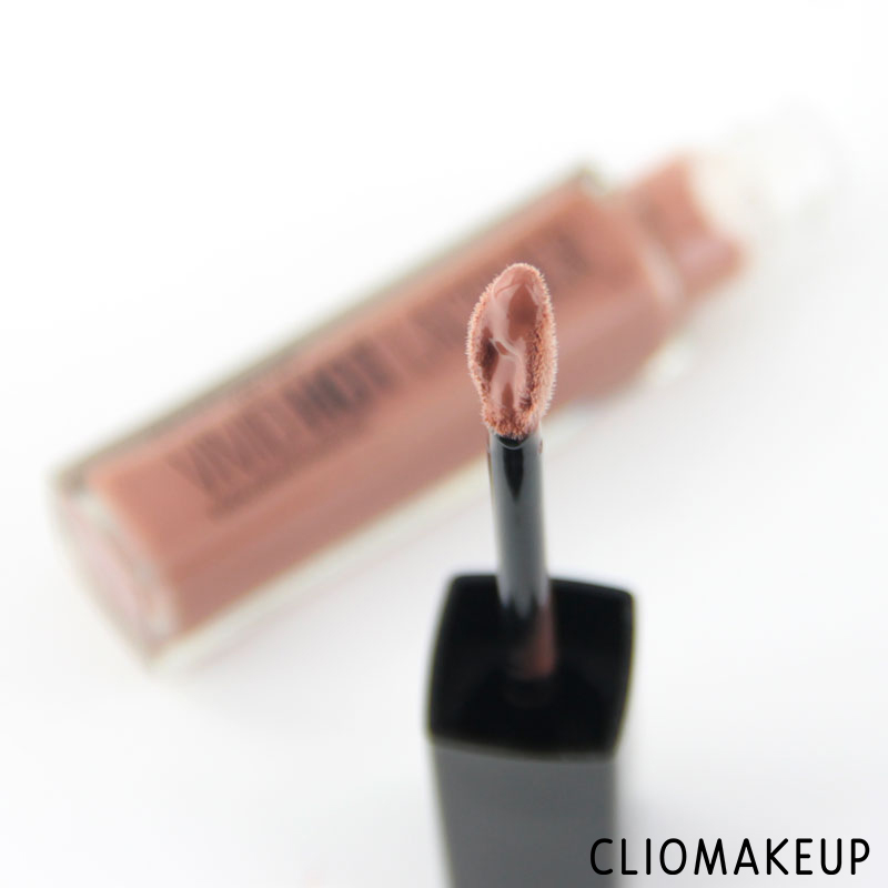 cliomakeup-recensione-gloss-vivid-hot-lacquer-maybelline-4