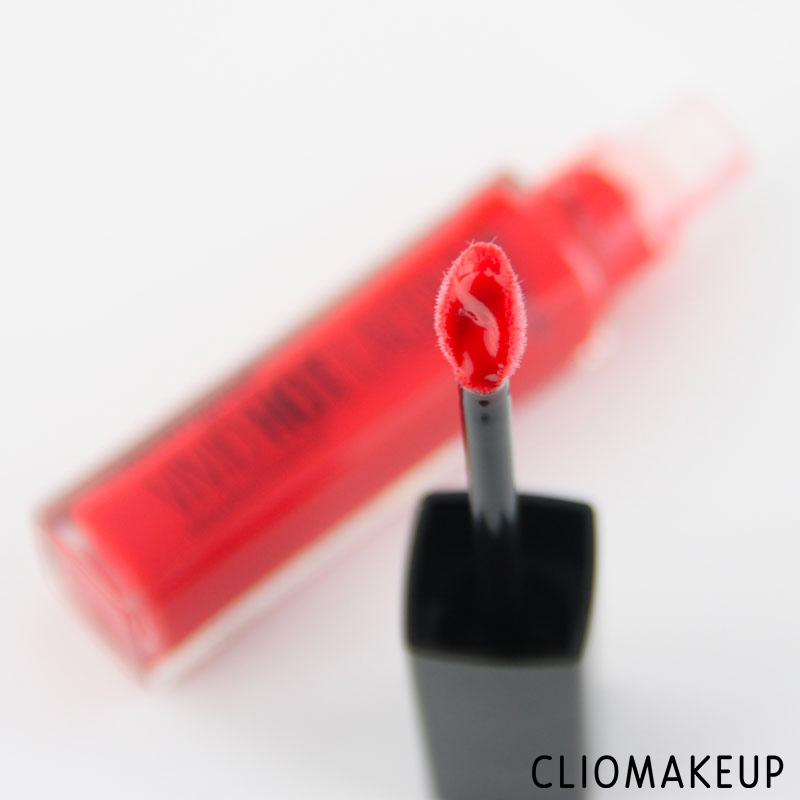 cliomakeup-recensione-gloss-vivid-hot-lacquer-maybelline-5