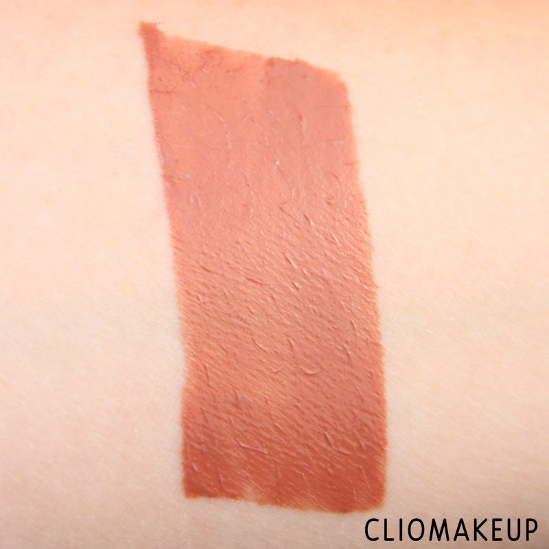 cliomakeup-recensione-gloss-vivid-hot-lacquer-maybelline-7