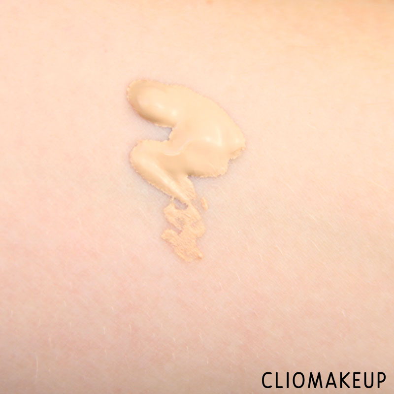 cliomakeup-recensione-fresh-and-fit-awake-make-up-foundation-essence-7