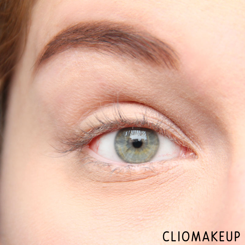 cliomakeup-recensione-cipria-brighten-up-banana-powder-essence-10