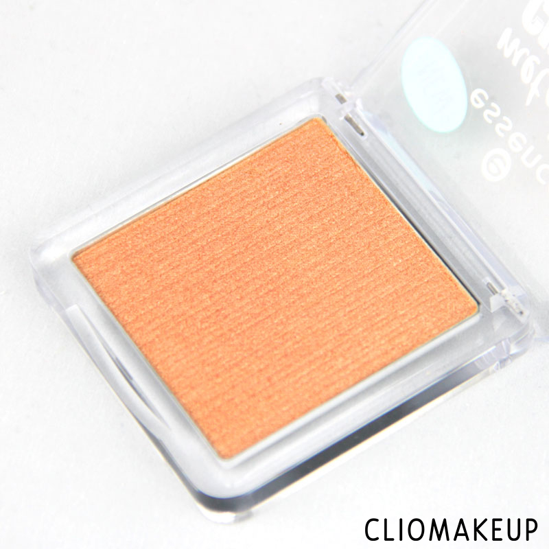 cliomakeup-recensione-metal-chrome-blush-essence-5