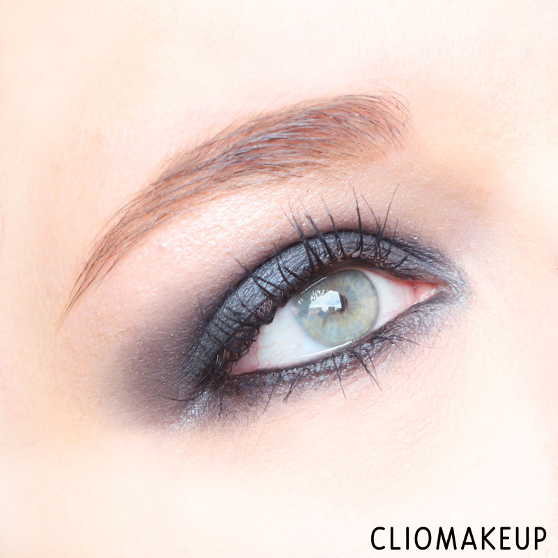 cliomakeup-recensione-ombretti-liquidi-into-the-dark-metallic-eyeshadow-kiko-10