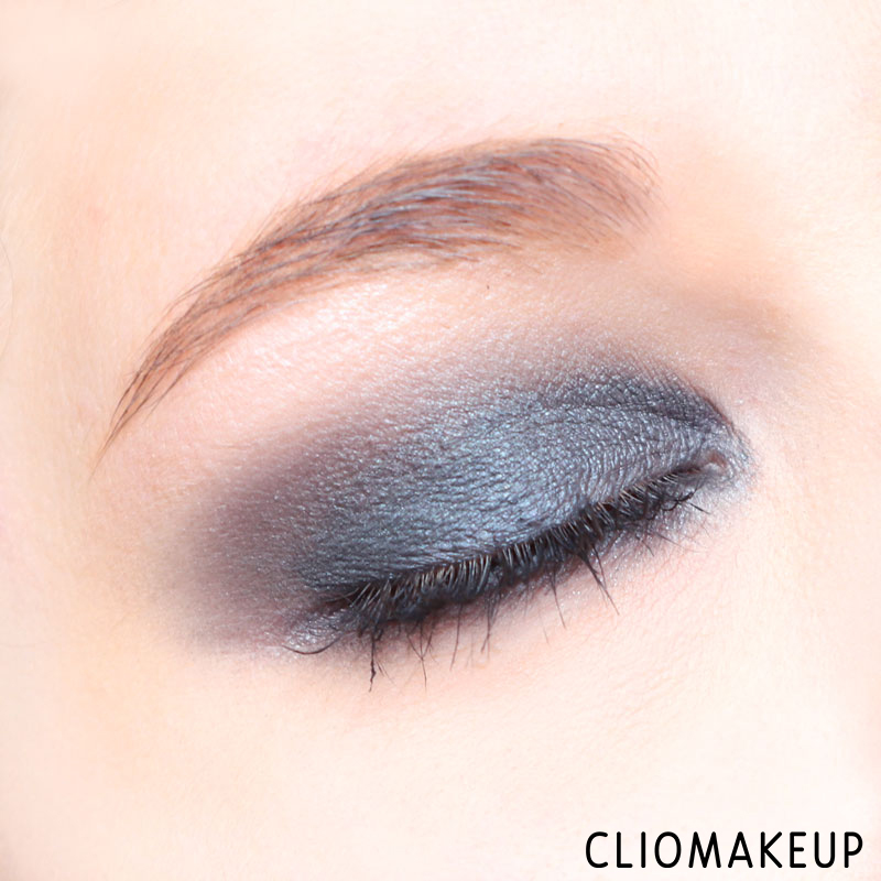 cliomakeup-recensione-ombretti-liquidi-into-the-dark-metallic-eyeshadow-kiko-12