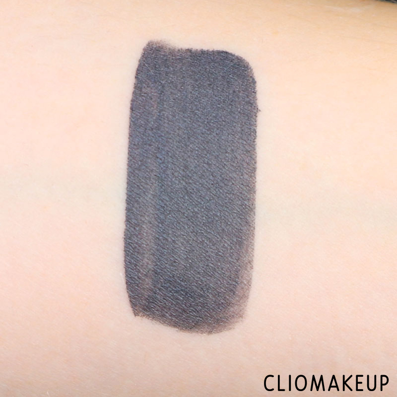cliomakeup-recensione-ombretti-liquidi-into-the-dark-metallic-eyeshadow-kiko-9