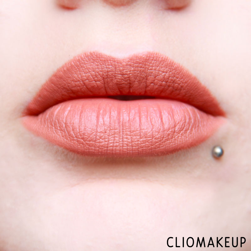 cliomakeup-recensione-pastello-labbra-gloss-neogothic-collection-neve-cosmetics-12