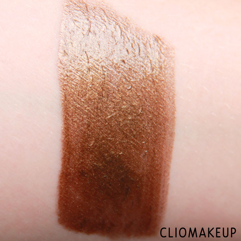 cliomakeup-recensione-pastello-labbra-gloss-neogothic-collection-neve-cosmetics-8
