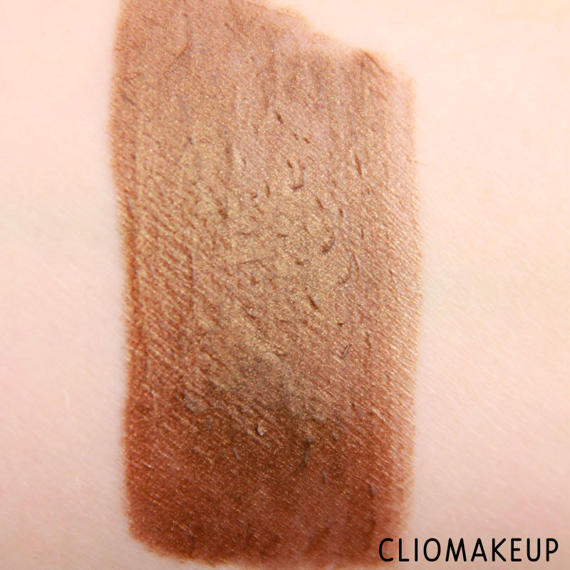 cliomakeup-recensione-pastello-labbra-gloss-neogothic-collection-neve-cosmetics-9
