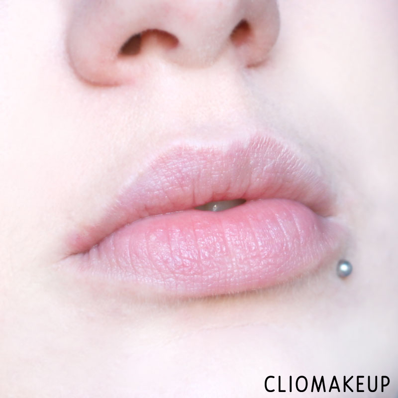 cliomakeup-recensione-matitoni-labbra-butter-stick-essence-10