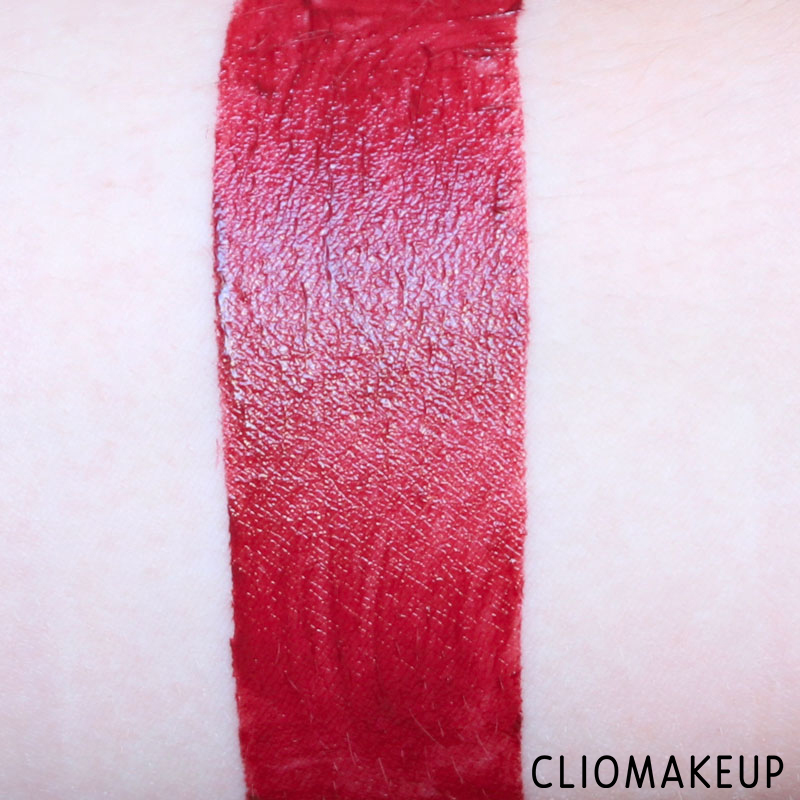 cliomakeup-recensione-matitoni-labbra-butter-stick-essence-8