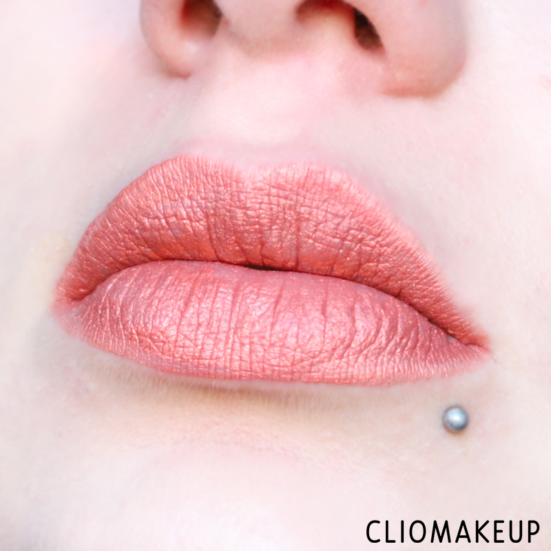 cliomakeup-recensione-rossetti-liquidi-fluid-metallic-mat-lipstick-deborah-12
