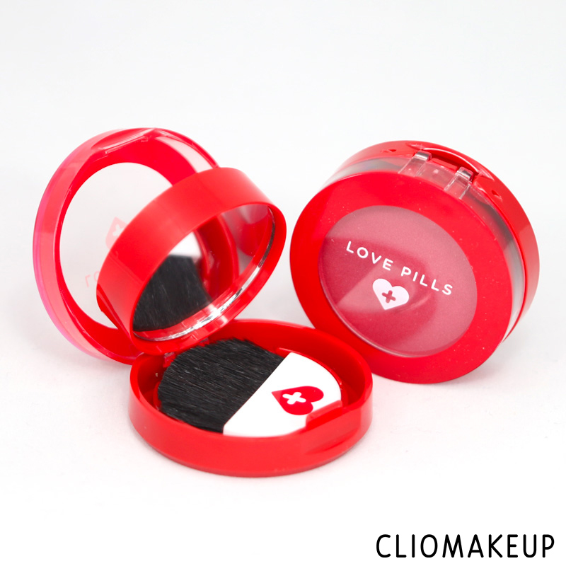 cliomakeup-recensione-blush-wycon-love-pills-blush-4