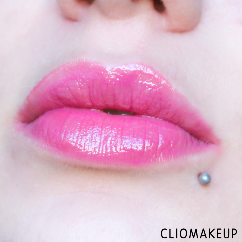 cliomakeup-recensione-gloss-kissmy-lips-lipgloss-volume-effect-debby-12