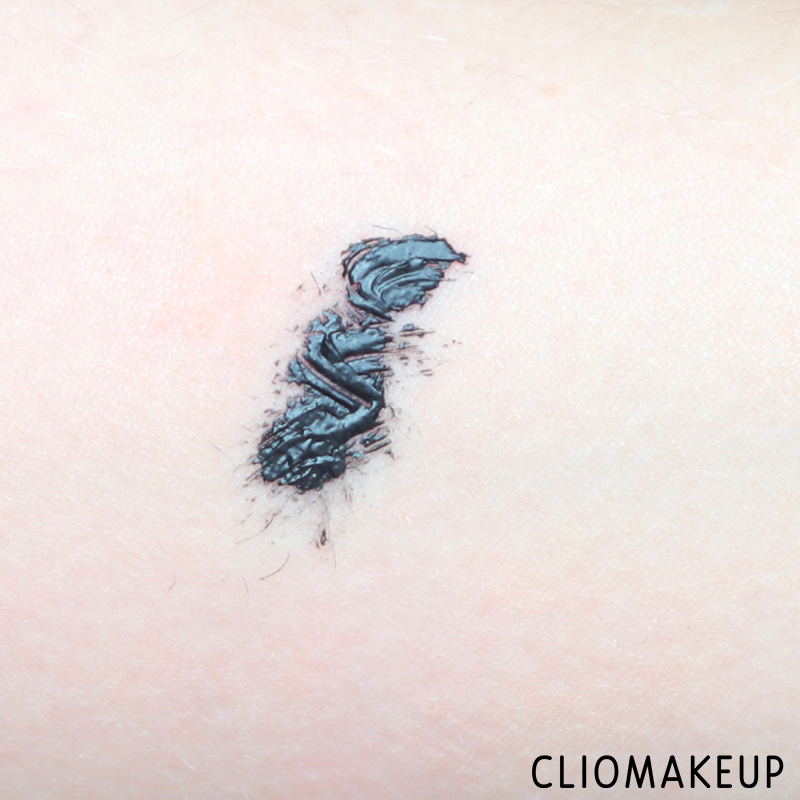 cliomakeup-recensione-mascara-essence-volume-hero-mascara-6