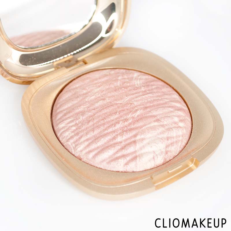 cliomakeup-recensione-illuminante-kiko-gold-waves-highlighter-5