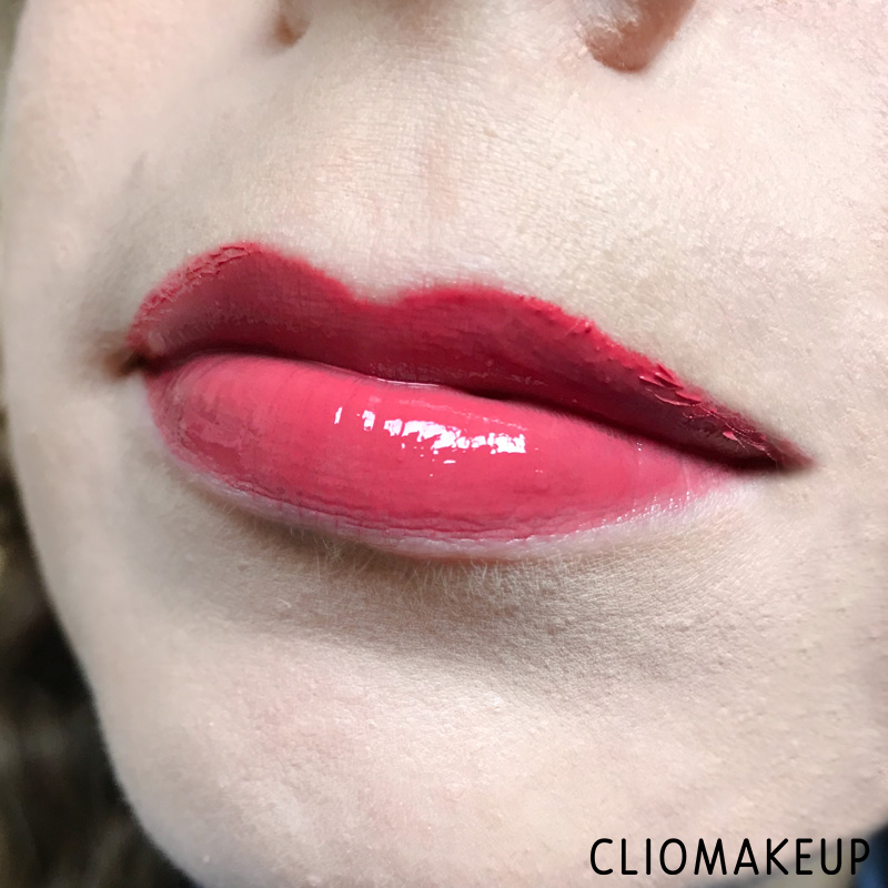 cliomakeup-recensione-liquid-lipstick-essence-colour-boost-vinylicious-12