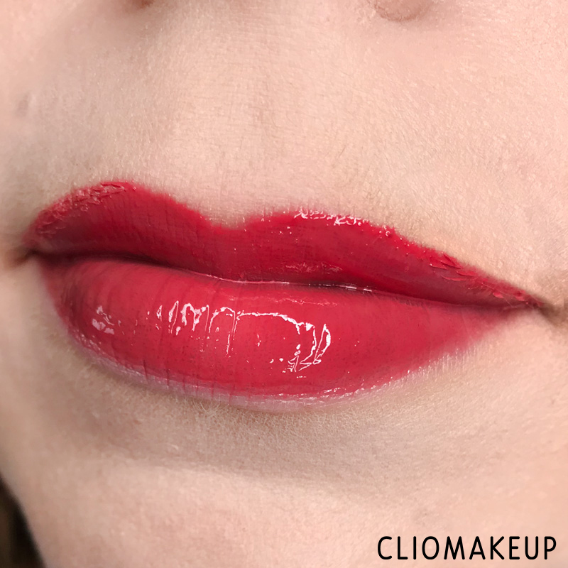 cliomakeup-recensione-liquid-lipstick-essence-colour-boost-vinylicious-13