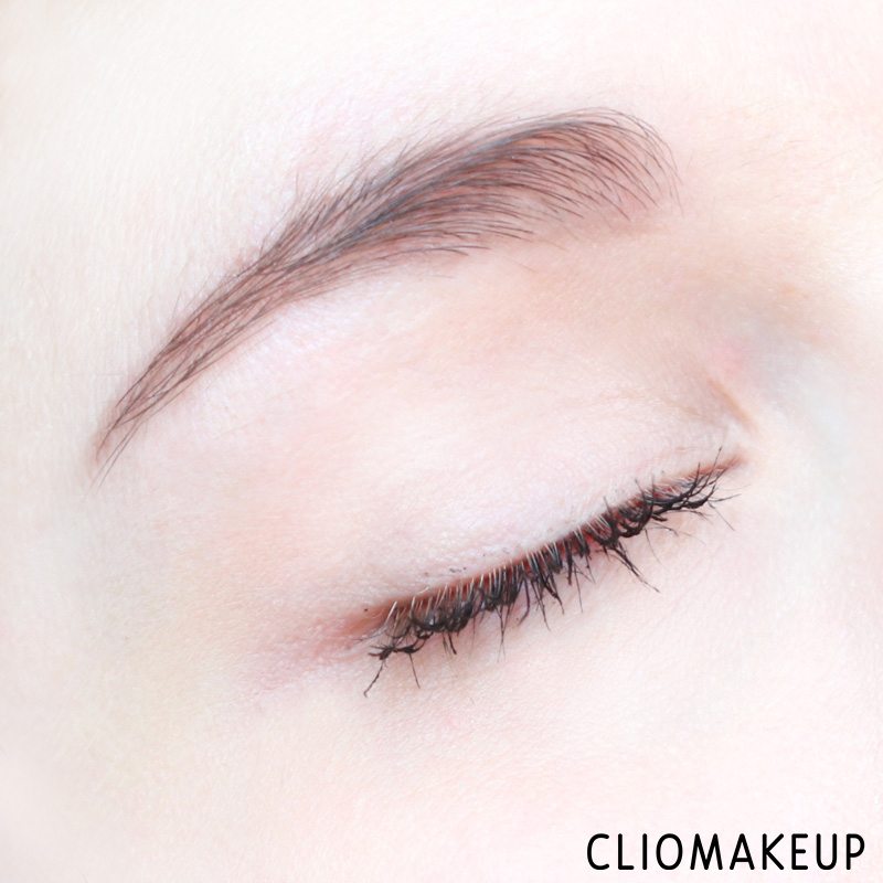 cliomakeup-recensione-mascara-kiko-green-me-volume-mascara-13