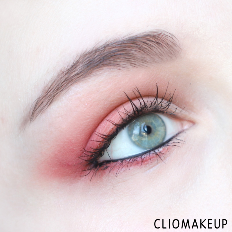 cliomakeup-recensione-mascara-kiko-green-me-volume-mascara-14