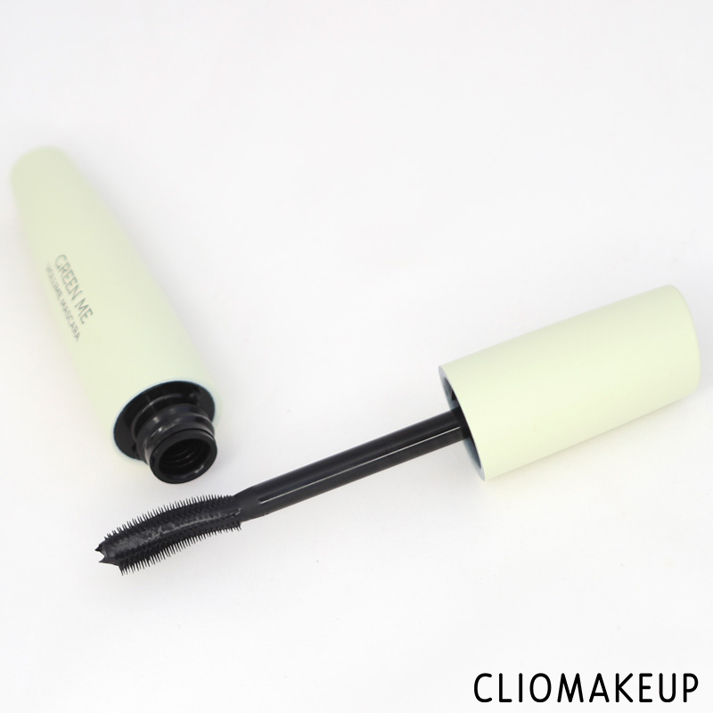 cliomakeup-recensione-mascara-kiko-green-me-volume-mascara-3