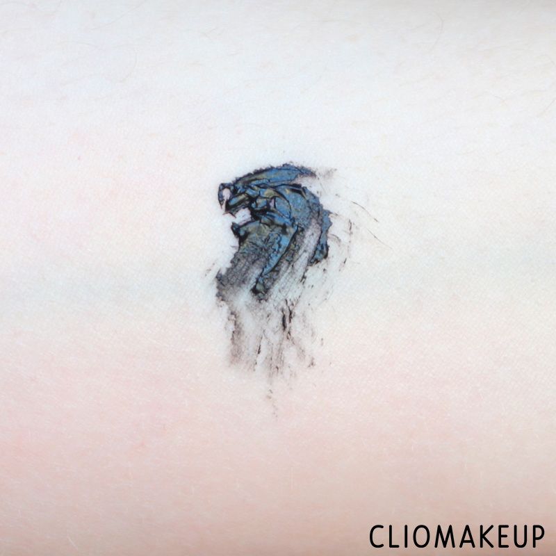 cliomakeup-recensione-mascara-kiko-green-me-volume-mascara-6