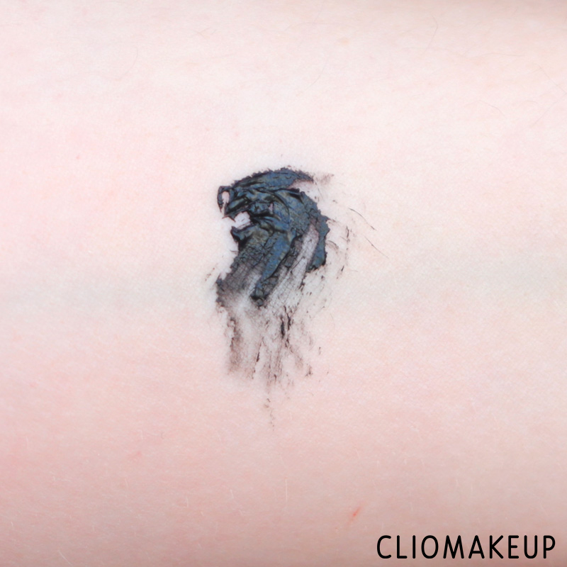 cliomakeup-recensione-mascara-kiko-green-me-volume-mascara-7