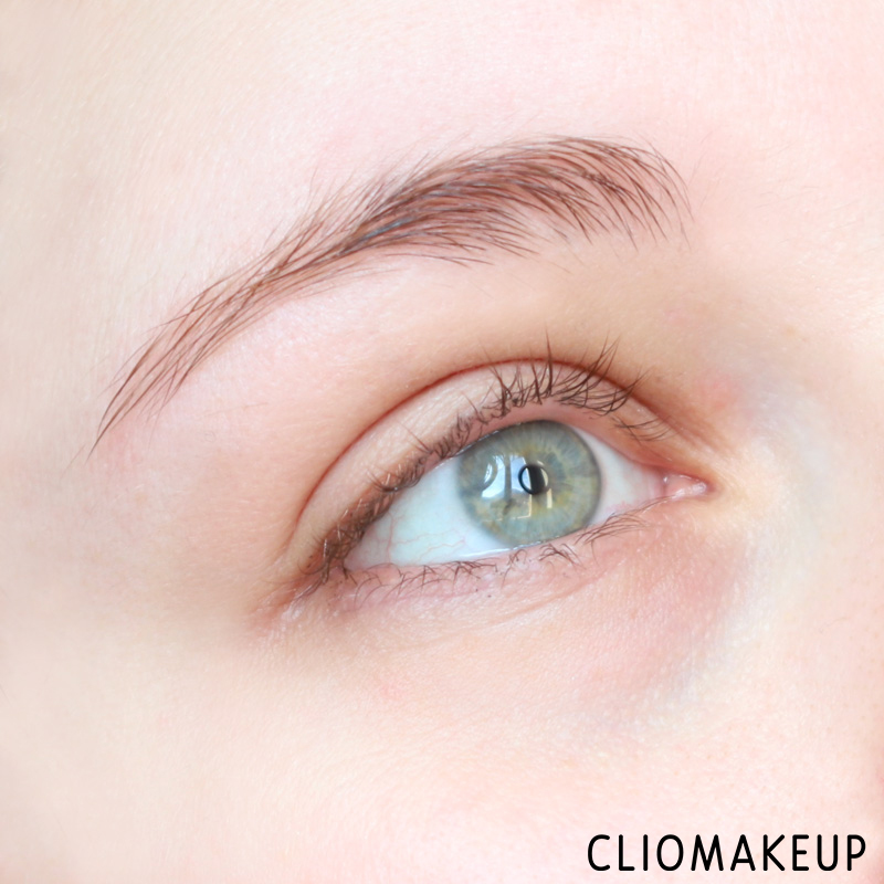cliomakeup-recensione-mascara-kiko-green-me-volume-mascara-8