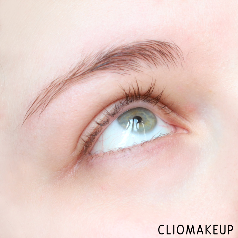 cliomakeup-recensione-mascara-kiko-green-me-volume-mascara-9