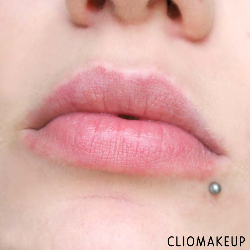 cliomakeup-recensione-rossetto-mac-nicopanda-lipstick-8