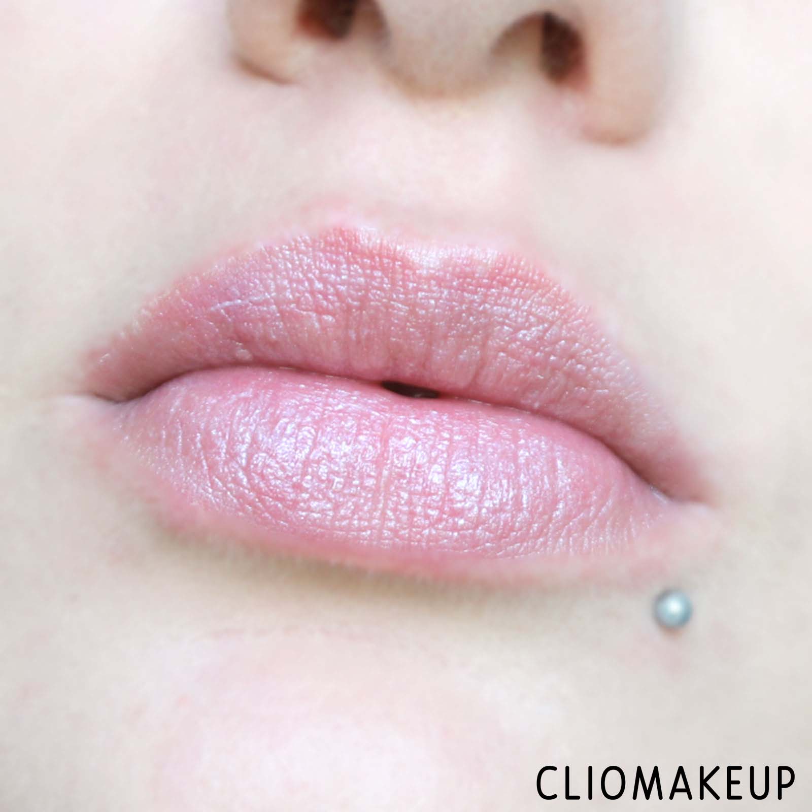 cliomakeup-recensione-balsamo-labbra-cien-lip-balm-shiny-pearl-10