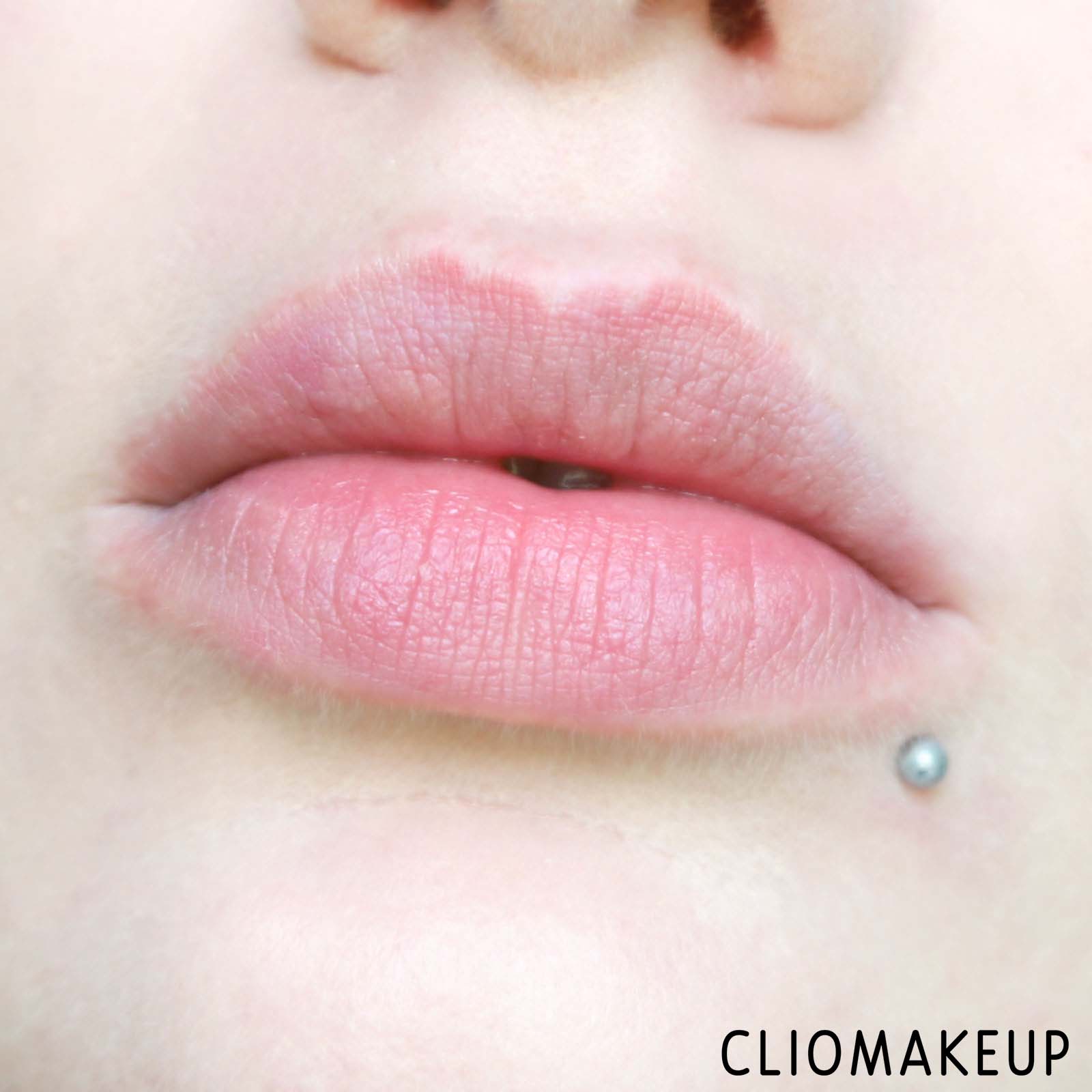 cliomakeup-recensione-balsamo-labbra-cien-lip-balm-shiny-pearl-8