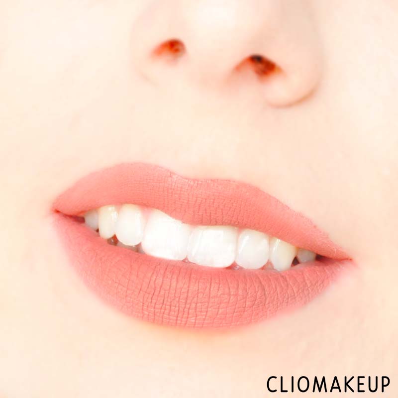 cliomakeup-recensione-balsamo-labbra-lavera-basis-sensitiv-lip-balm-12