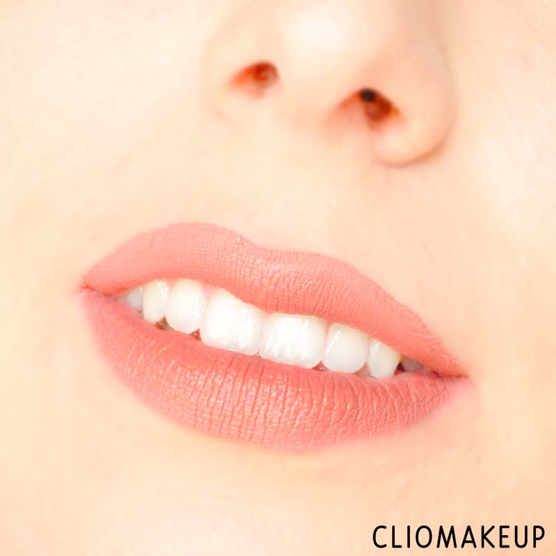 cliomakeup-recensione-balsamo-labbra-lavera-basis-sensitiv-lip-balm-14