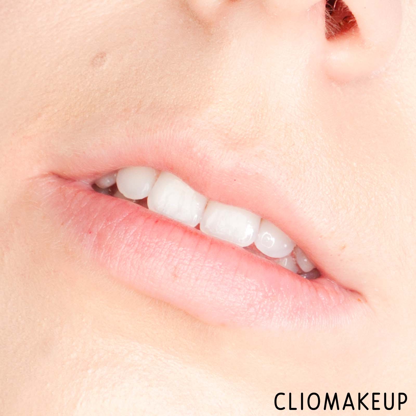 cliomakeup-recensione-balsamo-labbra-neutrogena-stick-labbra-secche-11