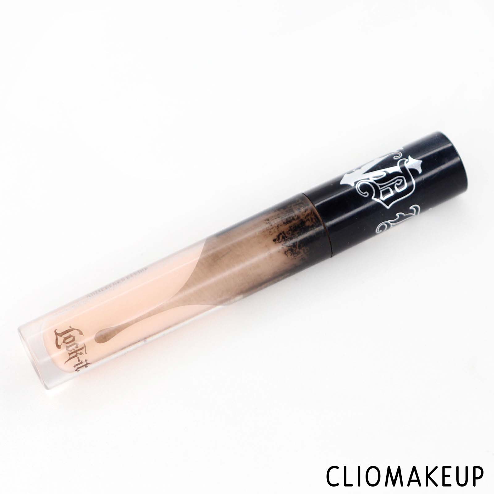 cliomakeup-recensione-correttore-kat-von-d-lock-it-concealer-creme-2